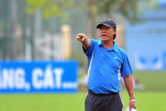 HLV Nguyễn Thành Vinh trách FLC Thanh Hóa “làm hỏng” Bùi Tiến Dũng
