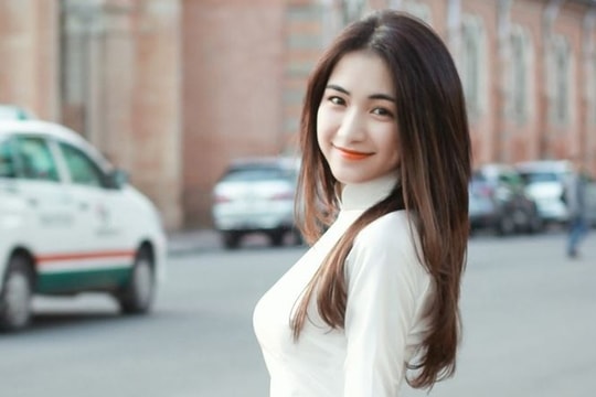 Hòa Minzy bị người của 'Hội Thánh Đức Chúa Trời' tiếp cận