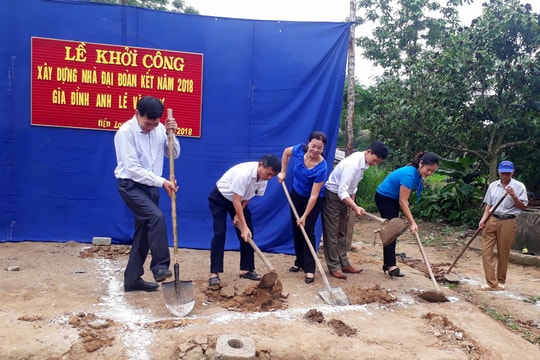 Khởi công nhà đại đoàn kết cho hộ nghèo tại Nghĩa Đàn