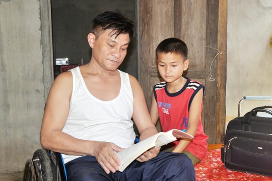 Ước mong trở lại bục giảng của thầy giáo hơn 20 năm cắm bản bị viêm tụy cấp