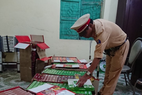  Xe khách vận chuyển gần 5.500 gói shisha không giấy tờ