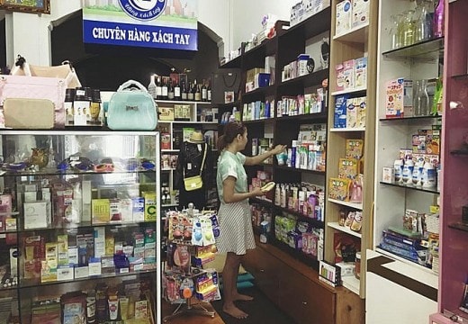 Hàng xách tay sắp “hết đất sống“?