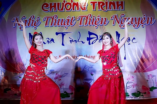 Xã 'làm' đêm nhạc góp hơn 181 triệu đồng giúp trẻ em nghèo