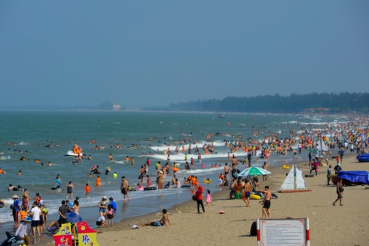 Hơn 40 vạn lượt khách du lịch đến Nghệ An trong dịp lễ 30/4 và 1/5