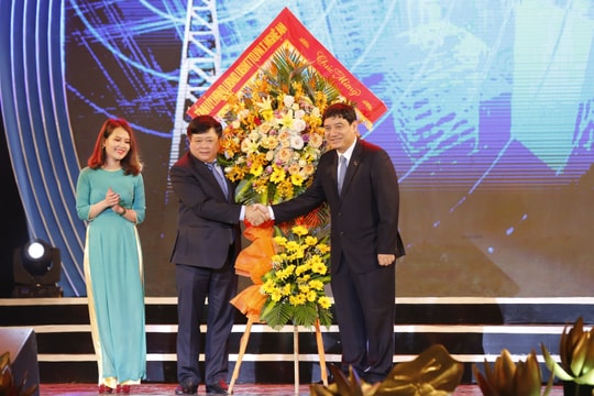 Phó Thủ tướng Vương Đình Huệ dự Lễ khai mạc Liên hoan Phát thanh toàn quốc lần thứ 13