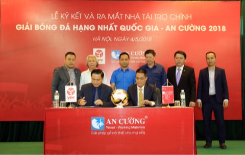 Giải hạng Nhất Quốc gia 2018 có nhà tài trợ chính 