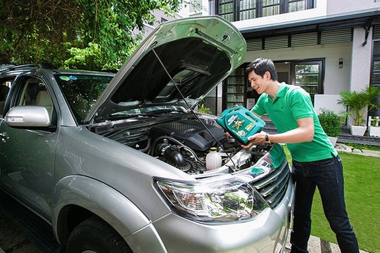 Kinh nghiệm lái xe để tránh động cơ ô tô bị nóng