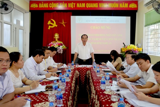 Đề xuất giao “giường bệnh tự chủ” cho cơ sở y tế công lập đã tự chủ tài chính