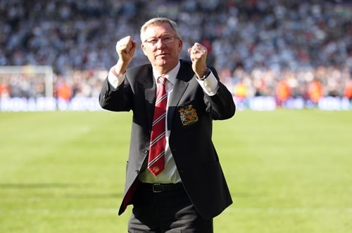 Alex Ferguson hết hôn mê, đã nói chuyện trở lại