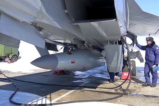 Mỹ không thể tự vệ trước tên lửa Kinzhal của Nga?