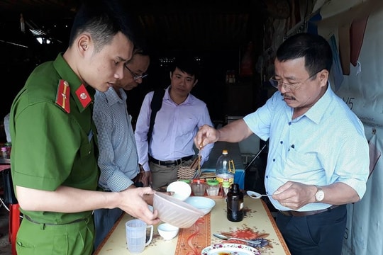 Kỳ Sơn xử lý 9 cơ sở kinh doanh ăn uống không đảm bảo vệ sinh an toàn thực phẩm