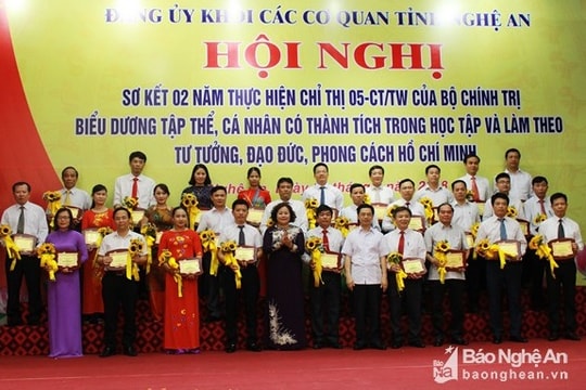 Tạo chuyển biến mới về trách nhiệm nêu gương trong thực hiện Chỉ thị 05