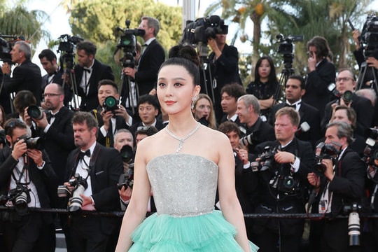 7 bộ cánh lộng lẫy nhất thảm đỏ khai mạc Cannes 2018