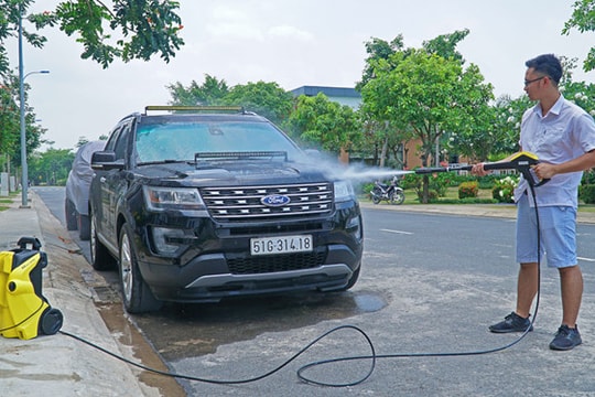 6 vật dụng cần thiết khi tự rửa ô tô tại nhà