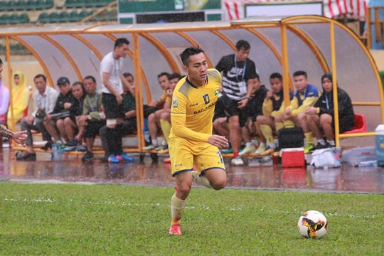 Nhìn lại 6 bàn thắng của Hồ Tuấn Tài tại AFC Cup, Cúp QG và V.League 