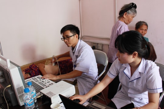 Hơn 500 thầy thuốc trẻ khám bệnh, tư vấn sức khỏe cho hàng ngàn người dân