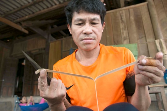 'Bí kíp' chế mũi tên của 'đại xạ thủ' người Thái Nghệ An