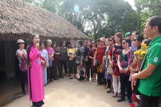 Sáng trong tình yêu dành cho Bác