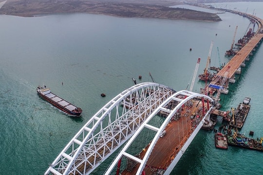 Bộ Ngoại giao Anh bất ngờ lên án Nga việc khánh thành cầu Crưm