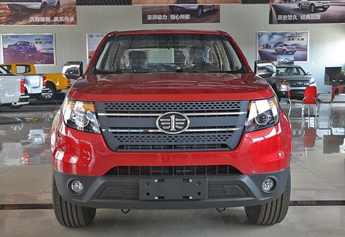 Xe bán tải Trung Quốc giá 17.000 USD, nhái thiết kế Ford Ranger, Explorer