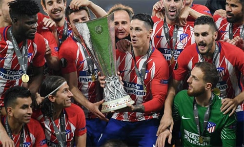 Atletico thua đội bét bảng Ngoại hạng Anh về tiền truyền hình