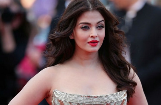 Bí quyết giữ dáng thần thánh của Hoa hậu đẹp nhất thế giới 