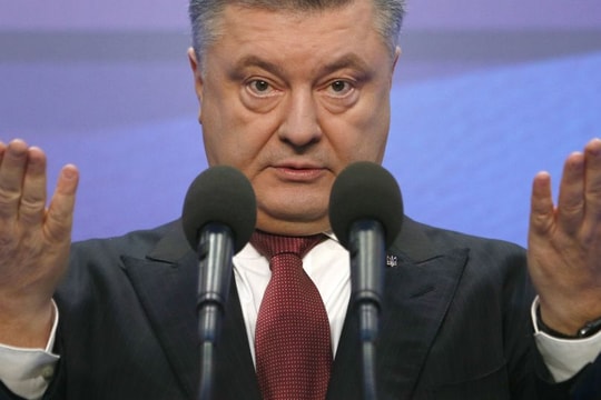 Tổng thống Poroshenko nói về việc Ukraina dự định sử dụng cầu Crưm như thế nào?