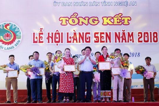 Bế mạc Lễ hội Làng Sen năm 2018