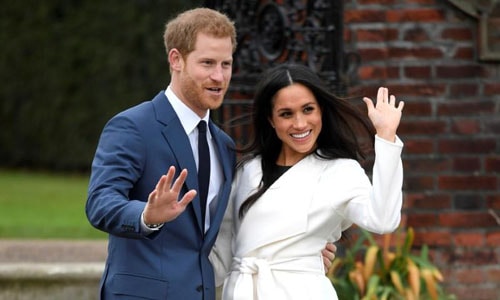 Con của Harry và Meghan vừa có thể thừa kế ngai vàng Anh, vừa tranh cử tổng thống Mỹ