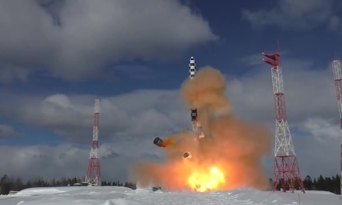 Ông Putin sẽ đưa siêu tổ hợp tên lửa đạn đạo tầm 50 triệu tấn thuốc nổ vào biên chế