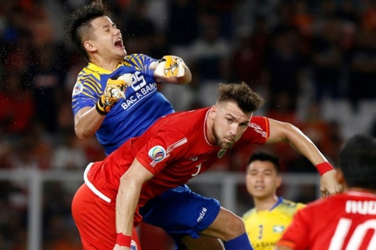 Thủ môn SLNA Lê Quang Đại: Cánh chim lạc đàn