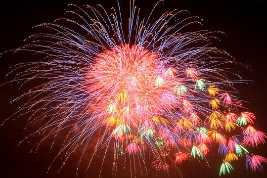 Nghĩa Đàn sẽ bắn pháo hoa 15 phút nhân kỷ niệm 10 năm một chặng đường