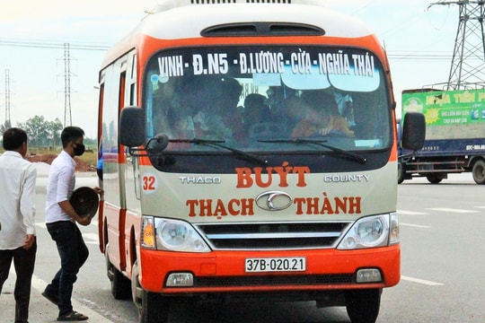 Thạch Thành di dời vị trí biển báo dừng xe buýt tại đường N5