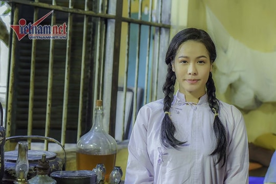 Nhật Kim Anh hoảng sợ đóng cảnh nhảy sông lúc nửa đêm