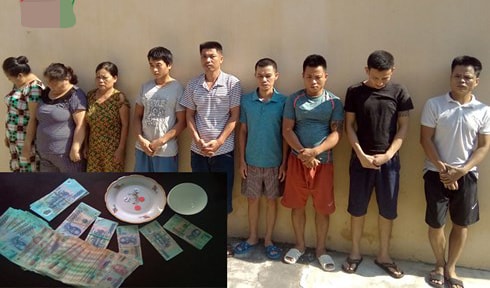 Bắt quả tang 6 ông, 3 bà đang sát phạt nhau trên chiếu bạc  ​
