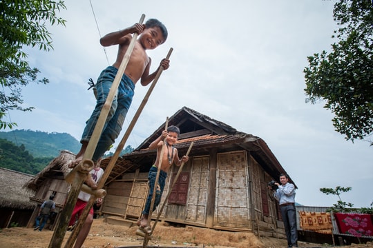 Những khoảnh khắc ngộ nghĩnh, đáng yêu của trẻ em xứ Nghệ 