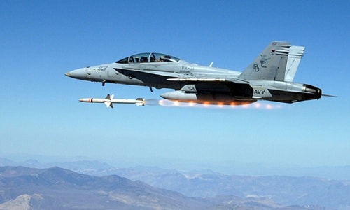 Tiêm kích Mỹ diệt hàng trăm lính đánh thuê Nga chỉ trong 10 phút?