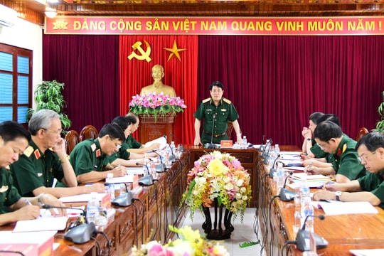 Chủ nhiệm Tổng Cục Chính trị thăm và làm việc tại Quân khu 4