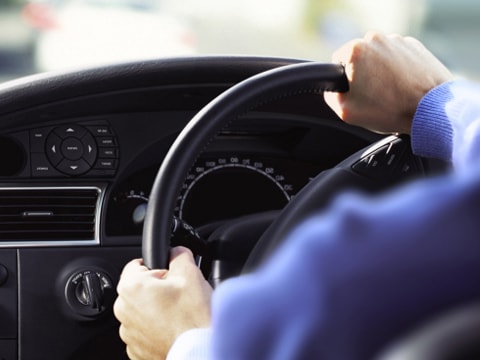 Cách xử lí lỗi vô-lăng bị lệch tại nhà