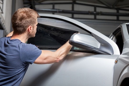 Các lưu ý dán kính cách nhiệt ô tô để không bị “tiền mất tật mang“