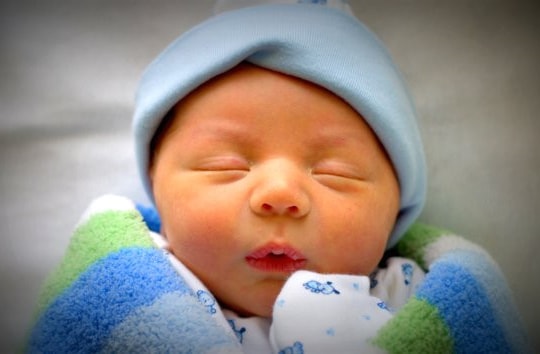 7 điều đại kỵ tuyệt đối không làm với trẻ sơ sinh