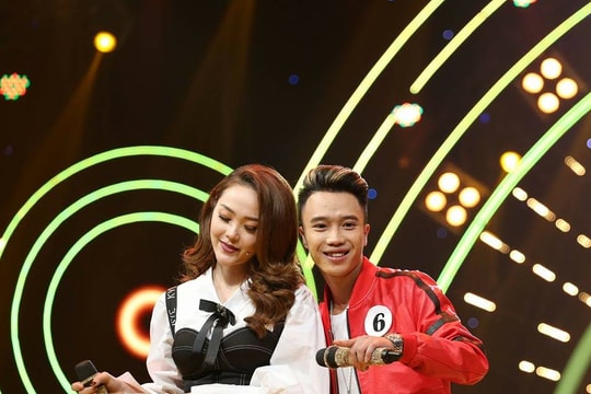 Màn song ca khiến trường quay “bùng nổ” của chàng trai Nghệ An