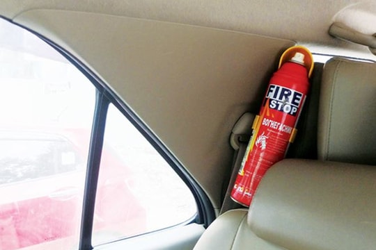 Tác hại khi đỗ xe dưới trời nắng và cách khắc phục