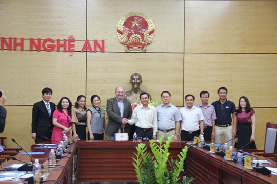 Doanh nghiệp Úc tìm kiếm cơ hội sản xuất, kinh doanh rượu vang tại Nghệ An