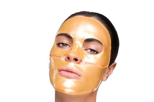 Mỹ nhân Hollywood đua nhau làm đẹp bằng mặt nạ vàng 24K