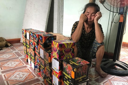 Bắt đối tượng tàng trữ hơn 50 kg pháo nổ tại nhà riêng