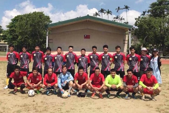 Giao lưu bóng đá quyên góp giúp đỡ gia đình hoạn nạn  