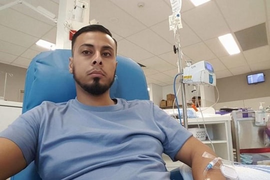 Câu chuyện xúc động về chàng triệu phú dùng hết tài sản làm từ thiện