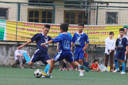 Trực tiếp: Thiếu niên Hưng Nguyên gặp Thiếu niên Yên Thành (bán kết)