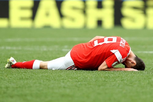 ĐT Nga đón nhận hung tin sau chiến thắng Saudi Arabia; MU sa thải Mourinho nếu bán Martial